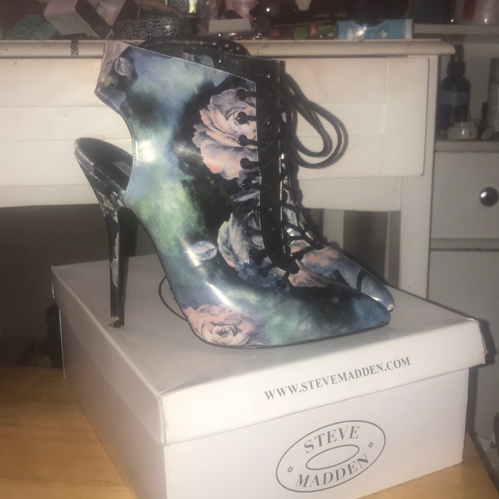 Steve Madden heels
